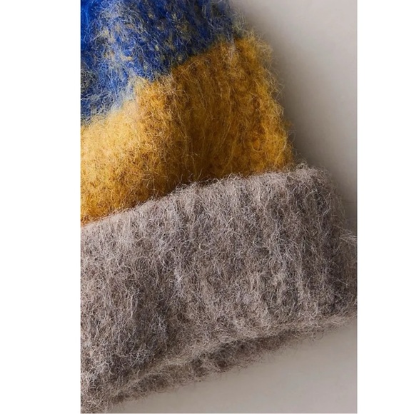 Free People Icing Beanie in Blue Gold NWT Stripes Wool Fall Winter Bohemian - Picture 5 of 9